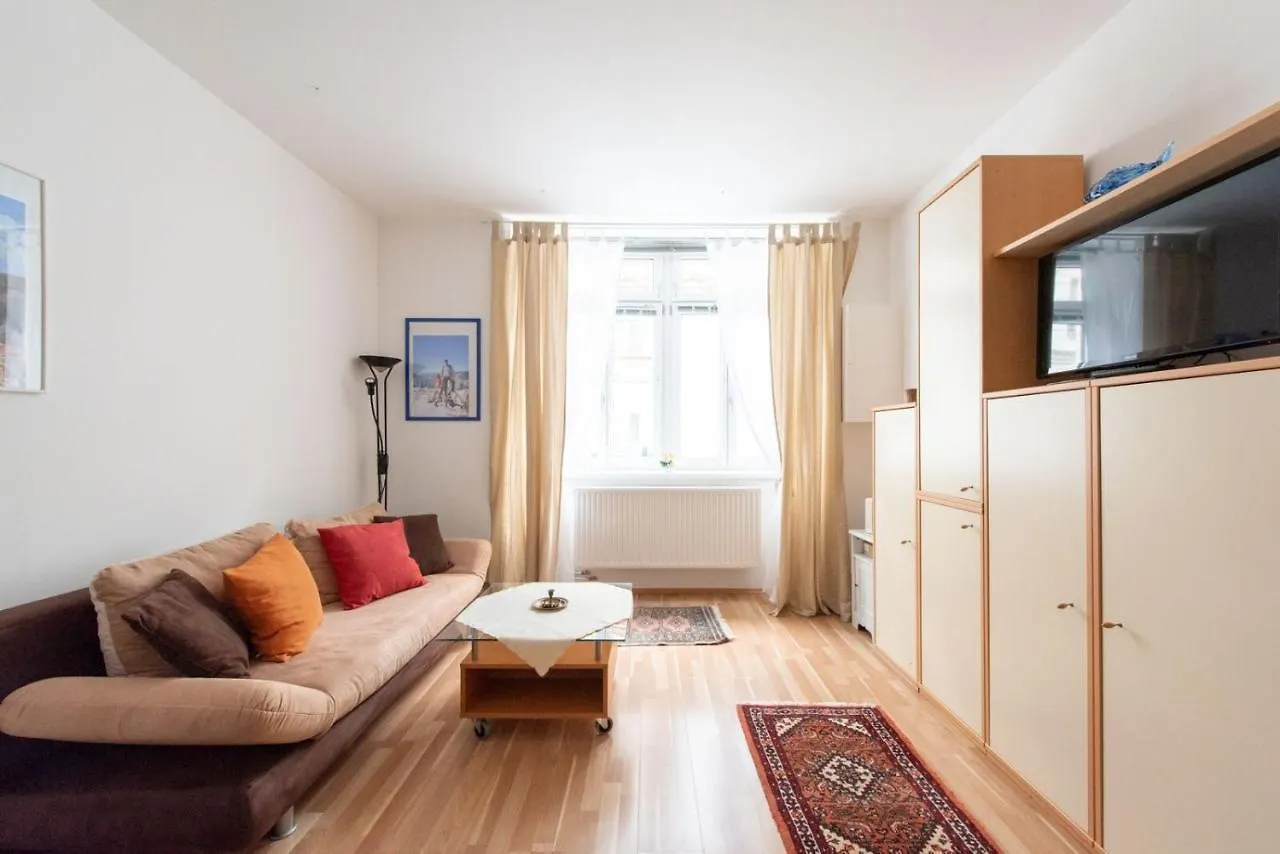 Vienna 1030 Apartment